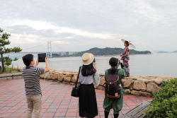 写真：散策・写真撮影の様子7
