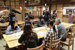 写真：下津井おもしろマップ作成の様子7