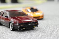 写真：使用するラジコンカー