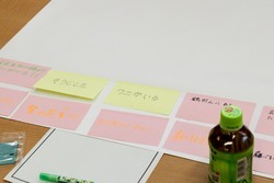 写真：返礼品作成会の様子2