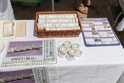 写真：返礼品等販売の様子2