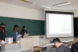写真：最終プレゼンの様子2