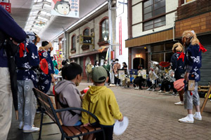 写真：音楽イベント 子どもも大人も音を楽しむ音楽彩の様子4