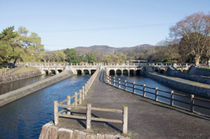 写真：(18) 高梁川東西用水取配水施設