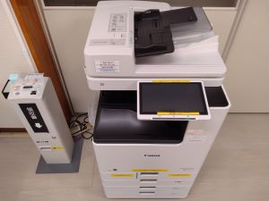 カラー複合機の写真