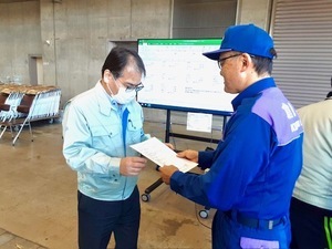 写真：支援物資1