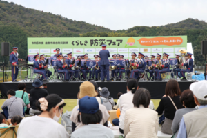 写真:ステージ演奏