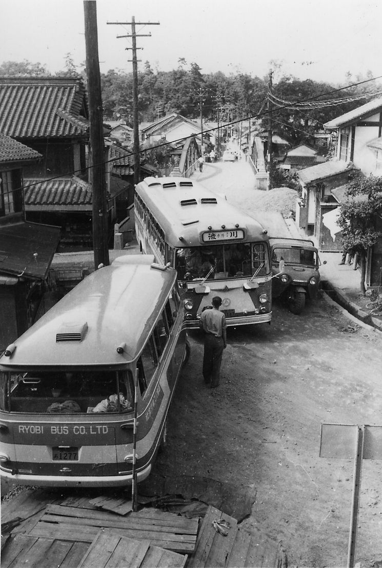 写真:藤戸寺境内より盛綱橋方面を望む 昭和37年7月8日