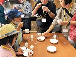 写真:試食