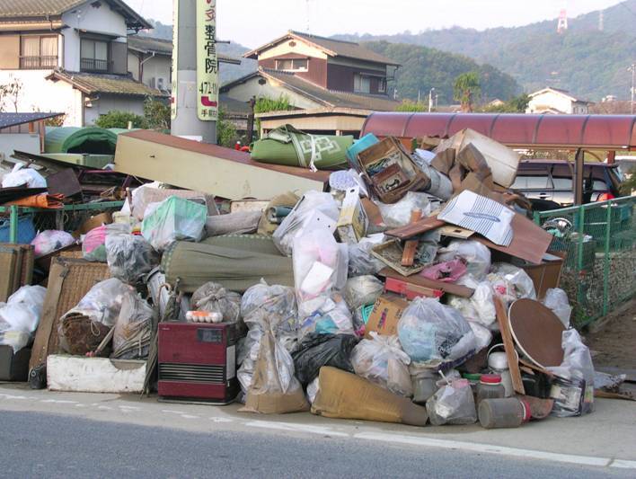 写真：災害ごみ