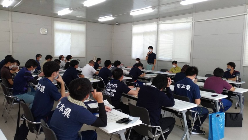 写真:公費解体説明会の様子