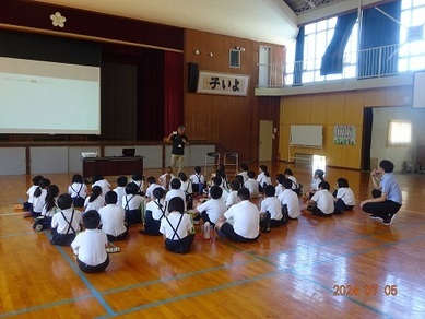 写真：出前講座（連島西浦小学校）1