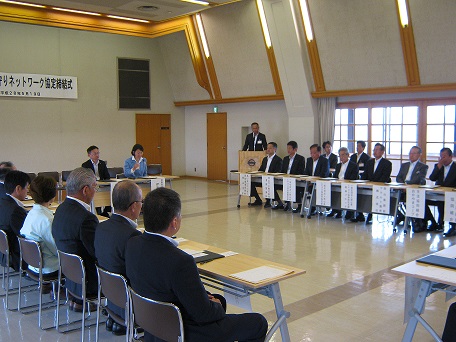 写真：平成28年5月19日 くらしき見守りネットワーク協定締結式1