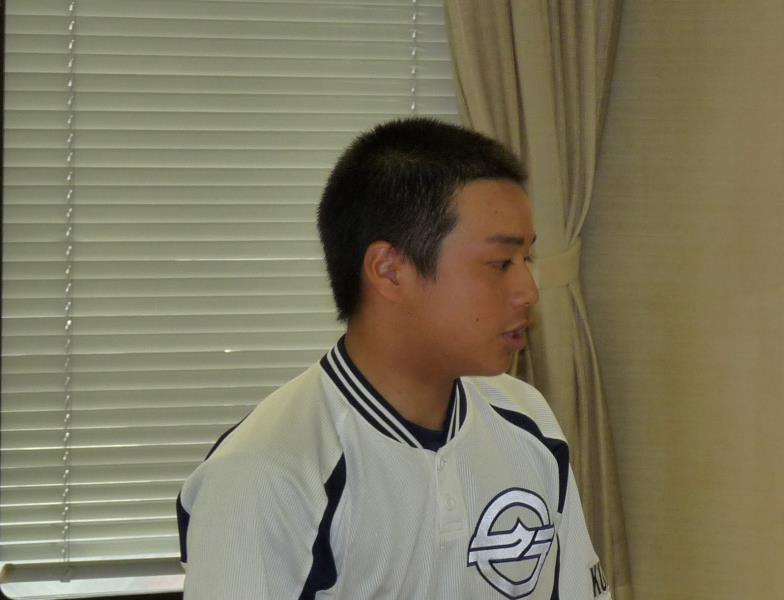 写真:伊加 翔貴主将