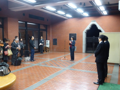 写真:出発式・見送りの挨拶