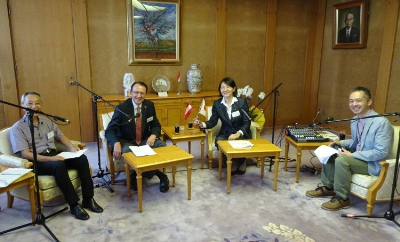 写真:「声の広報くらしき」の収録の様子