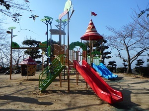 写真：複合遊具　幼児用