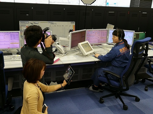 写真：ウェブサイトの取材2