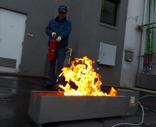 写真：初期消火訓練装置2
