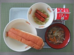 写真:小学校献立2024年8月29日