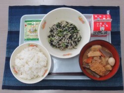写真：中学校献立2024年2月20日