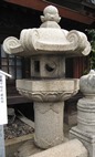 写真：六角石燈籠2