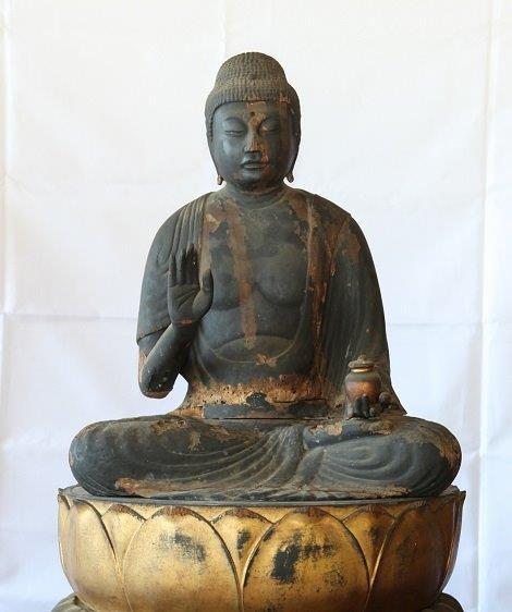写真：木造薬師如来坐像