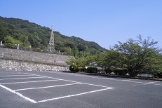 写真：墓地駐車場