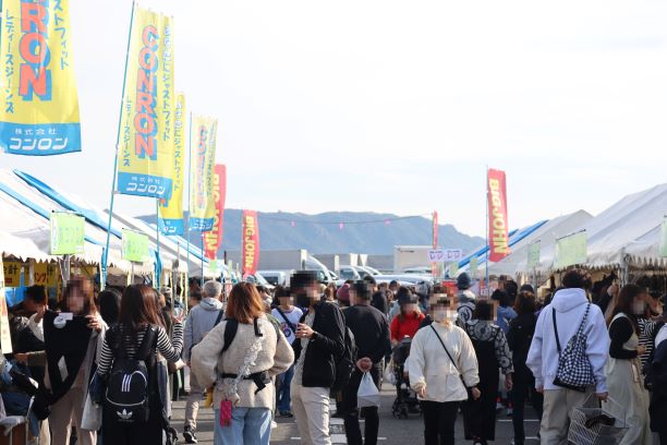 写真：せんいさい風景2