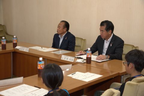 写真:正副議長へ質問コーナーの様子4
