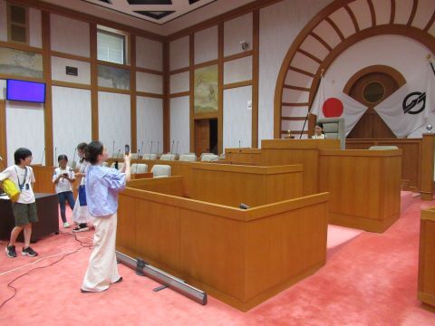 写真:施設見学の様子1