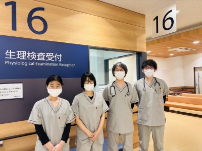 写真：生理検査受付