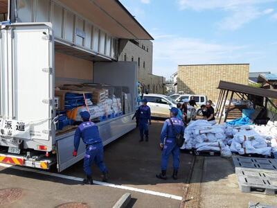 写真：村上市・荒川支所での搬入の様子2