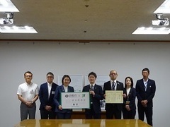 写真:寄附採納式