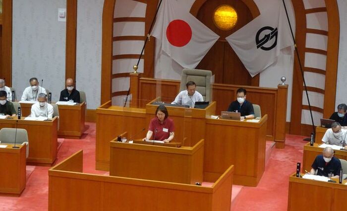 写真：令和4年6月議会における所信表明の様子
