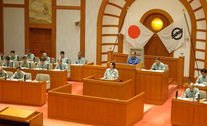 写真：平成30年9月議会における所信表明の様子