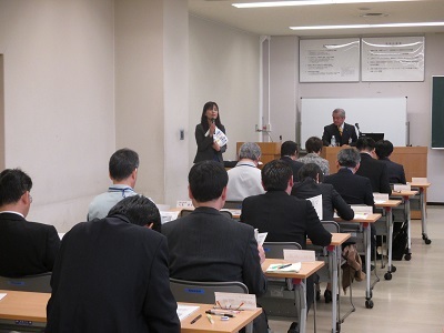 写真:課長級研修