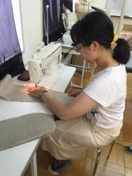 写真：色塗り・加工の様子7