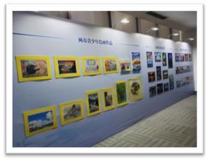 写真：鎮江市での書画・写真展の様子　その4