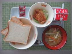 写真:7日の小学校献立