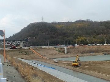 写真：合流地点の工事2