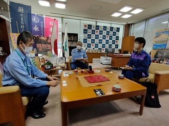 写真：表敬訪問1
