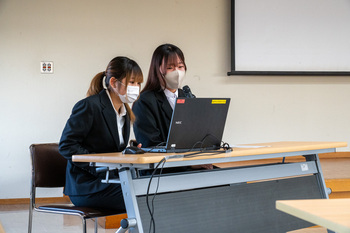 写真：倉敷市立短期大学の発表の様子