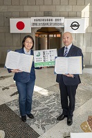 株式会社グリーンズとの記念撮影