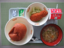 2月27日献立写真(中学校)